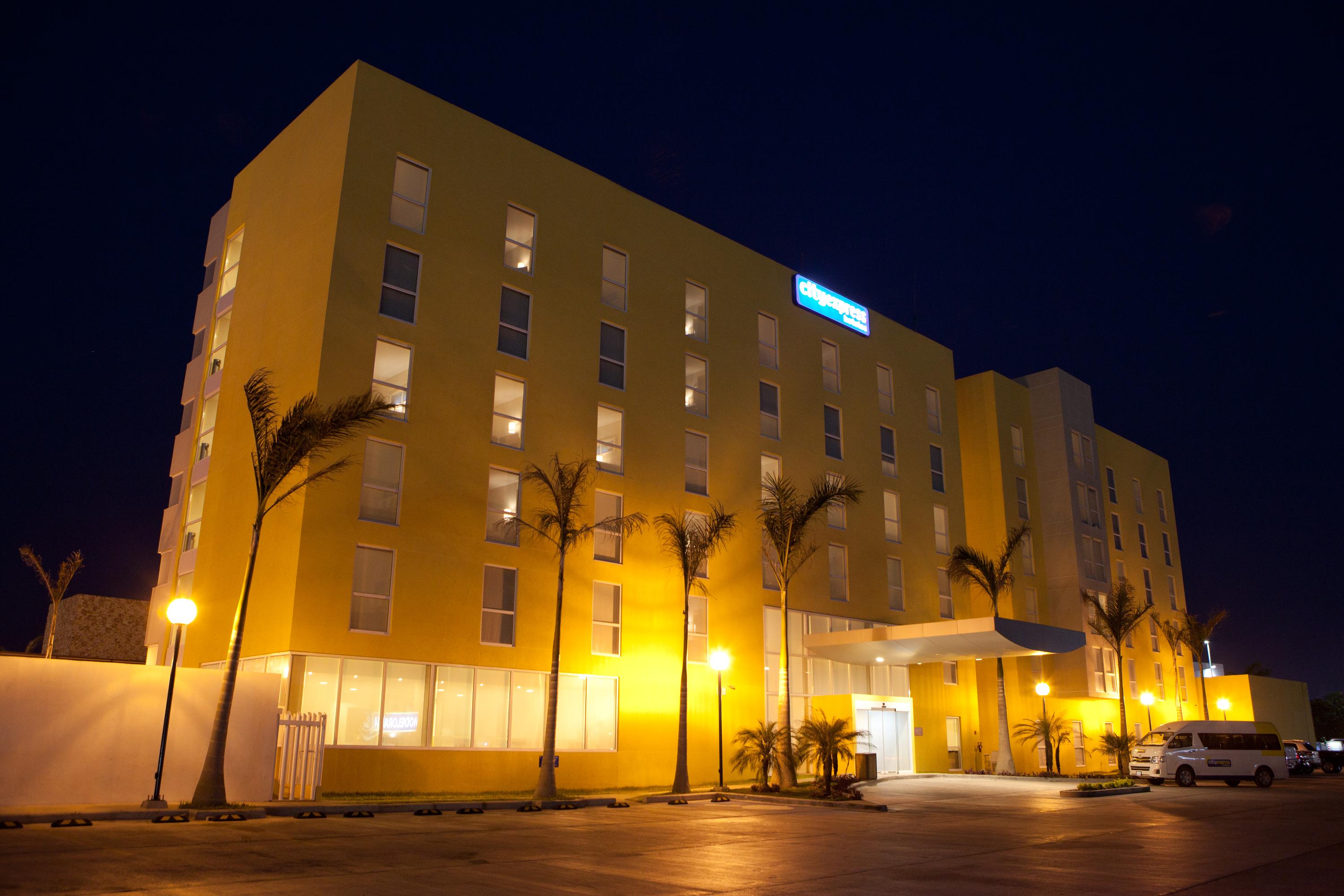 City Express By Marriott Ciudad Del Carmen Extérieur photo