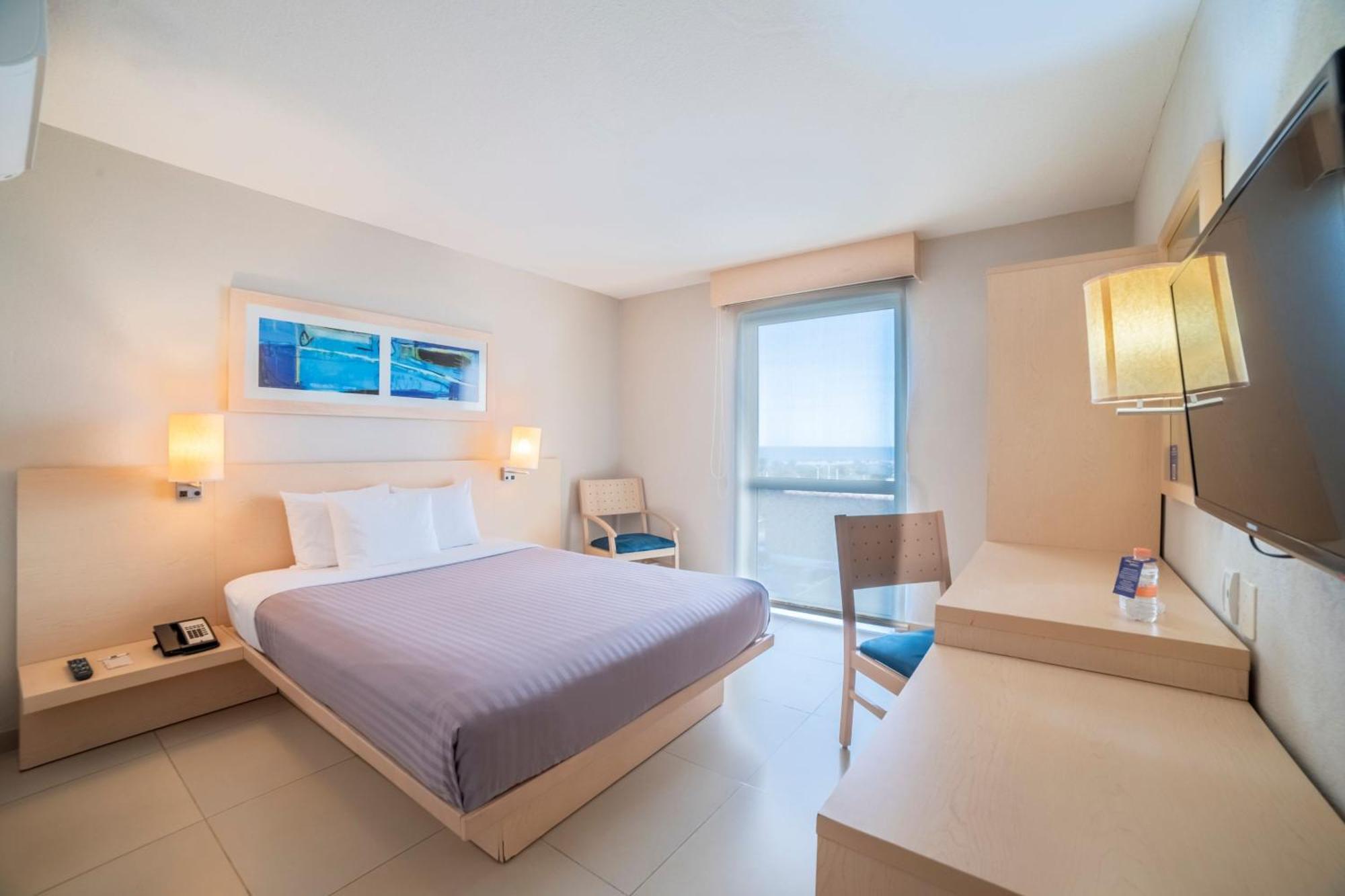 City Express By Marriott Ciudad Del Carmen Extérieur photo
