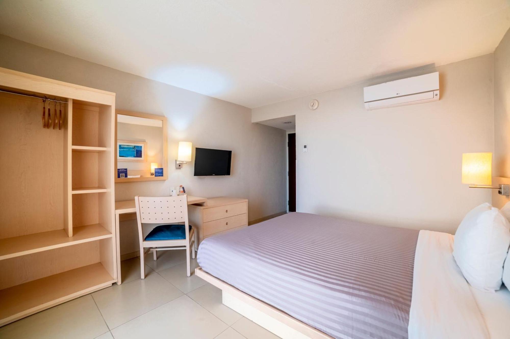 City Express By Marriott Ciudad Del Carmen Extérieur photo
