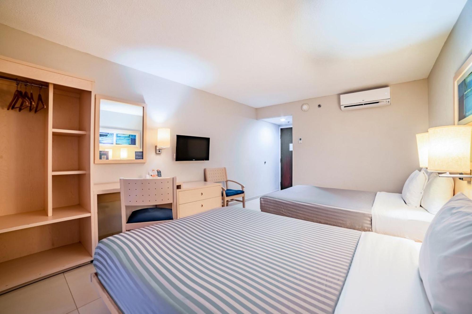 City Express By Marriott Ciudad Del Carmen Extérieur photo